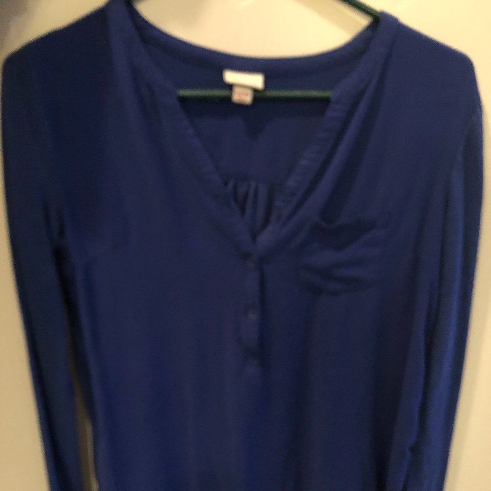 Merona size xs jersey material top. Royal blue.
